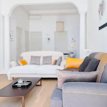 Le Bel Epoque - Centre Apartment